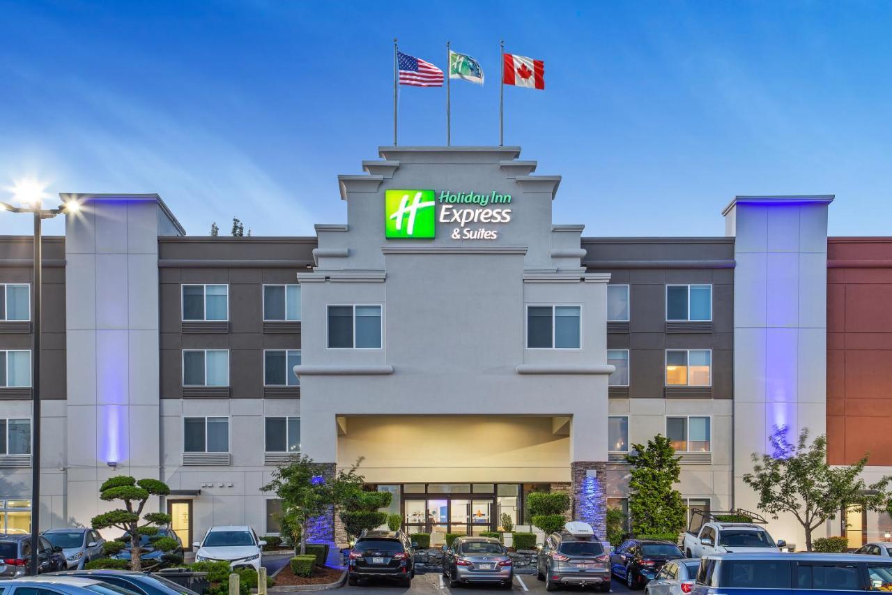 Holiday Inn Express & Suites Tacoma By Ihg Exterior photo