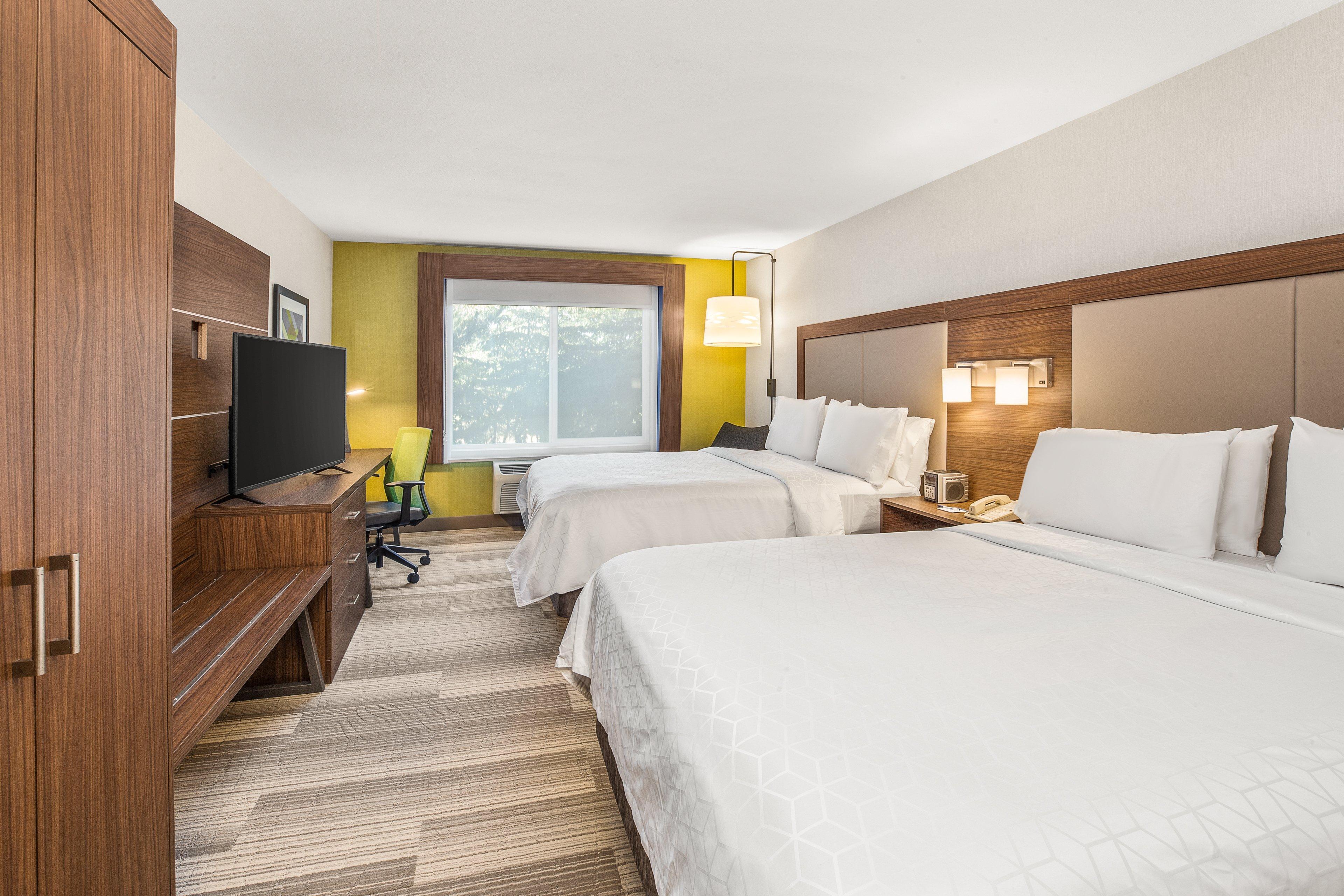 Holiday Inn Express & Suites Tacoma By Ihg Exterior photo